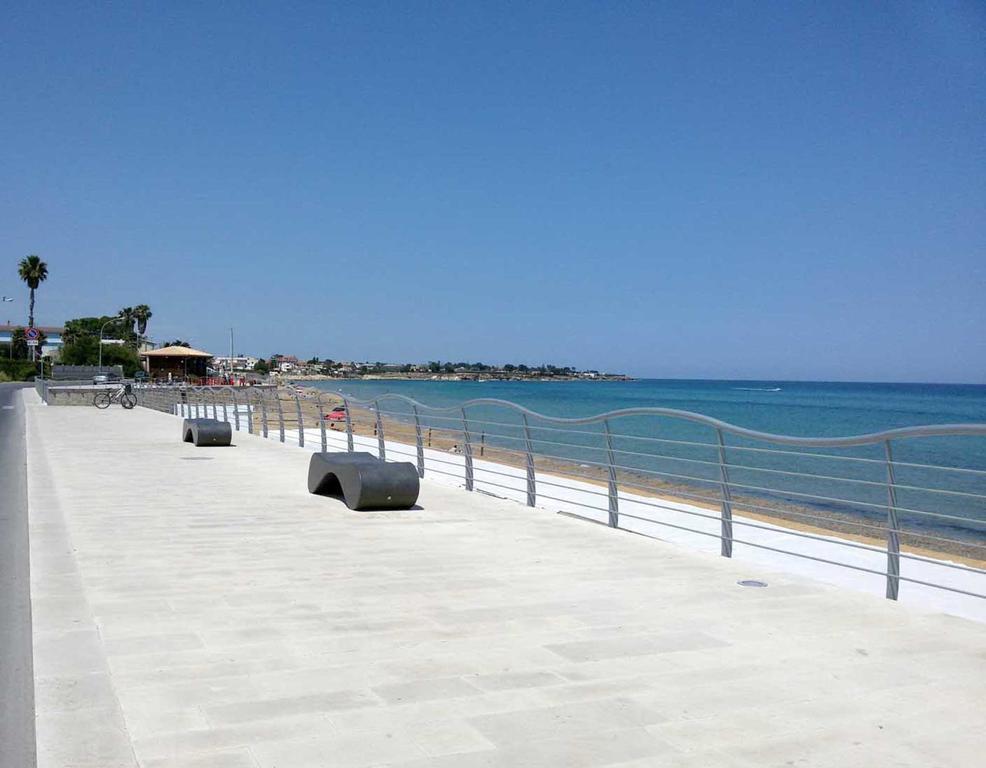 Locanda Rurale Santa Marta Avola Exteriör bild