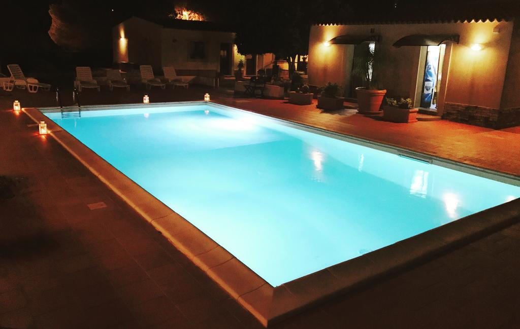 Locanda Rurale Santa Marta Avola Exteriör bild